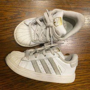 Adidas girls shoes toddler 9